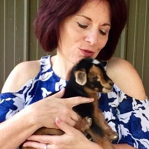 Meet your Posher, Linda